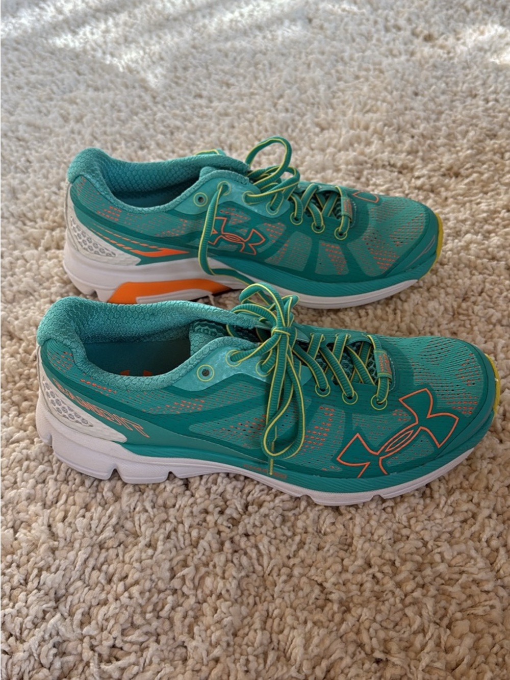 New Under Armour Bandit tennis shoes sneaker women’s 7 green orange white yellow